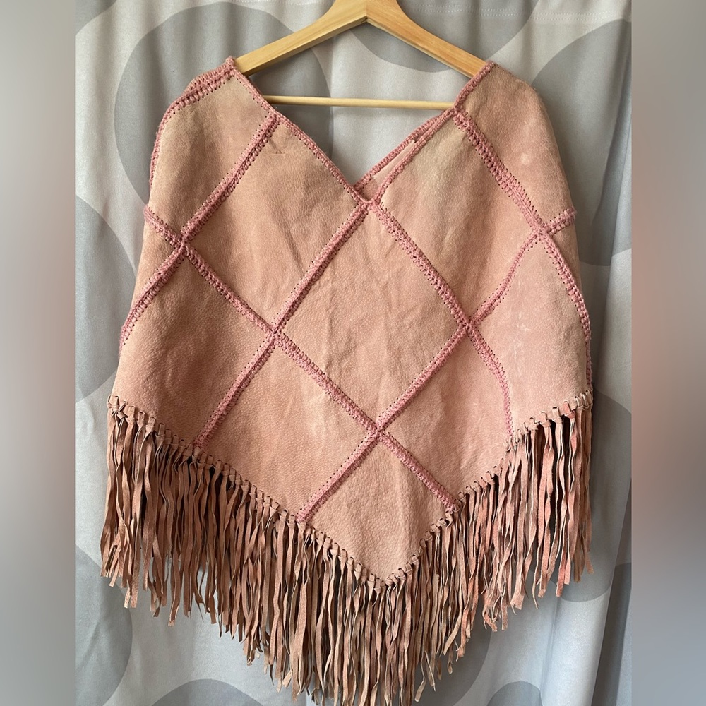 Wilson’s Leather Pink fringe Poncho, one size Suede and Leather